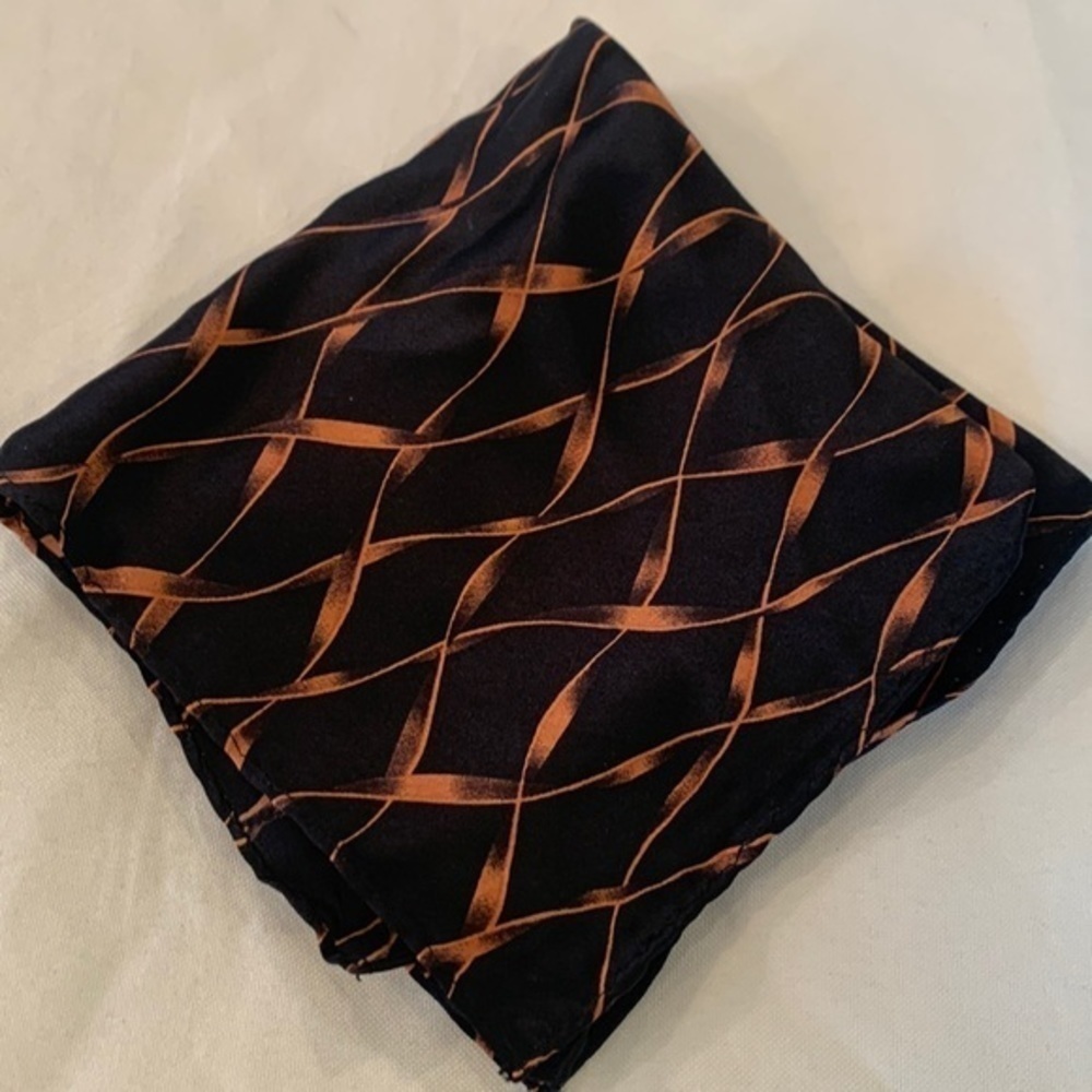 100% silk hand stiched sewn edge square handkerchief